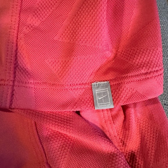 Nike Dry Fit coral dual-color tank top - Picture 3 of 4